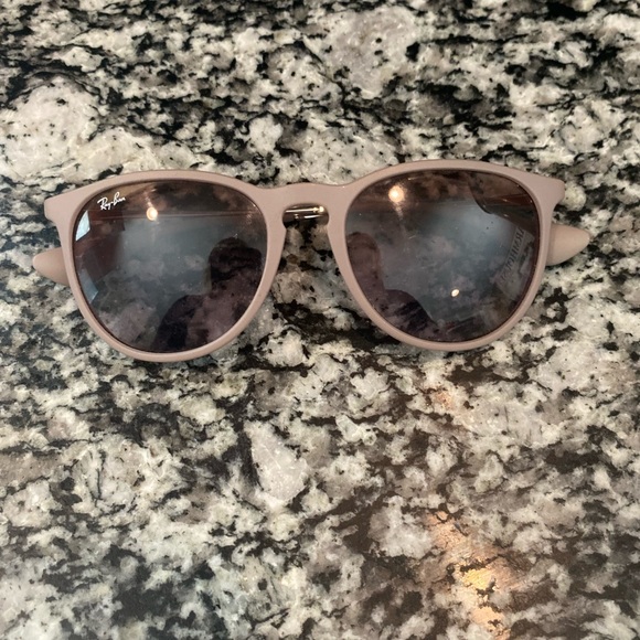 Ray-Ban Accessories - Erica classic Raybans